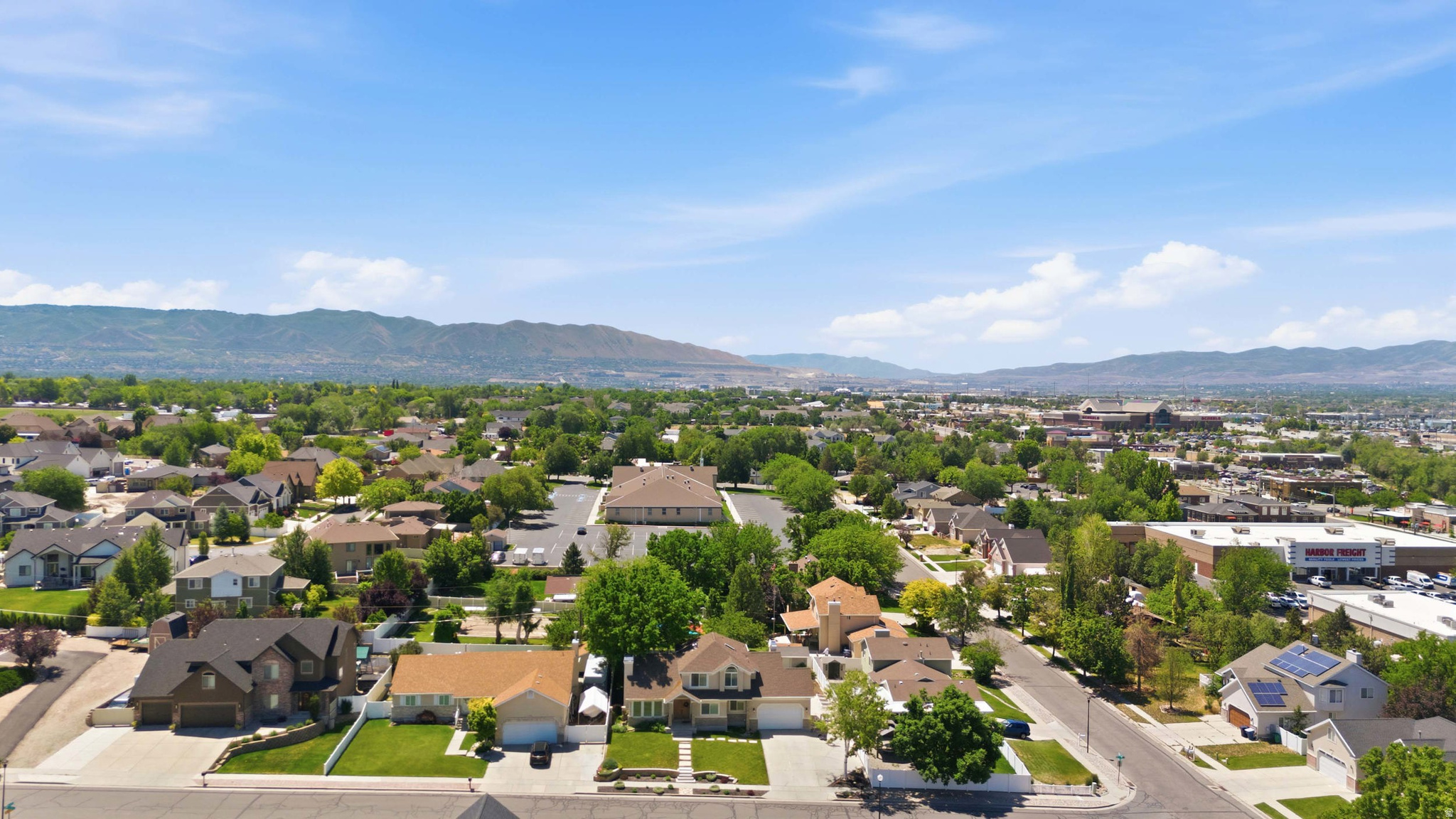 BISHOP ESTATES - Residential