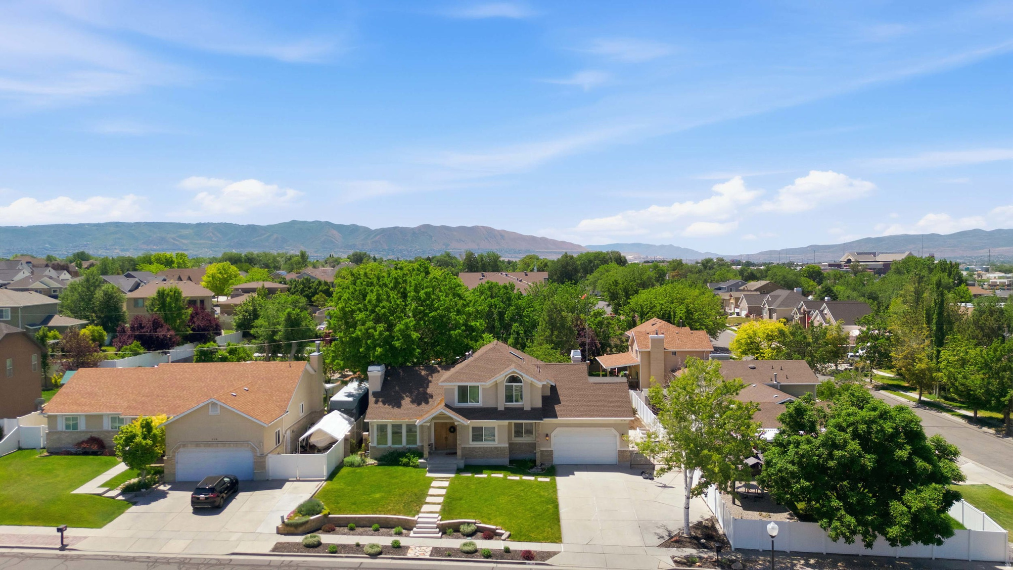 BISHOP ESTATES - Residential