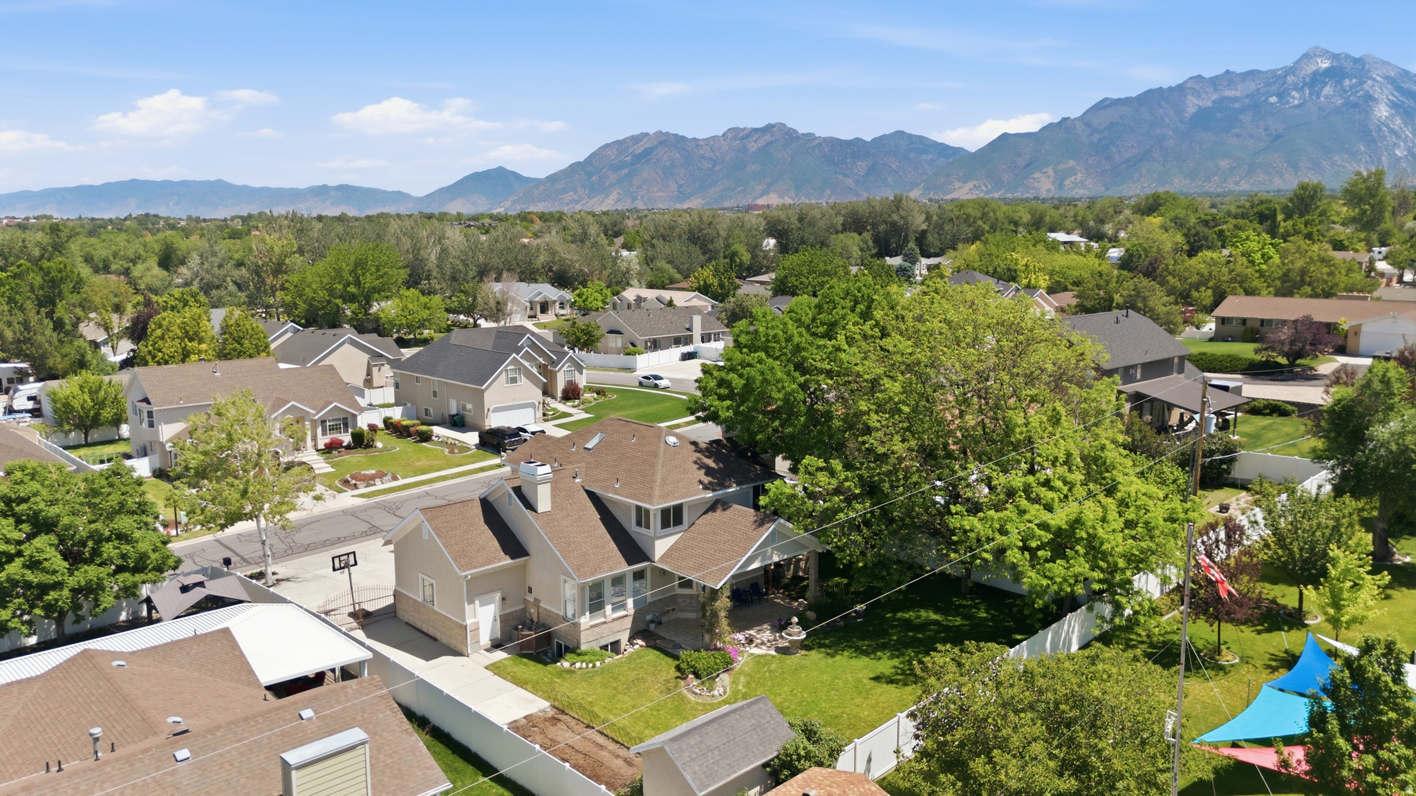 BISHOP ESTATES - Residential