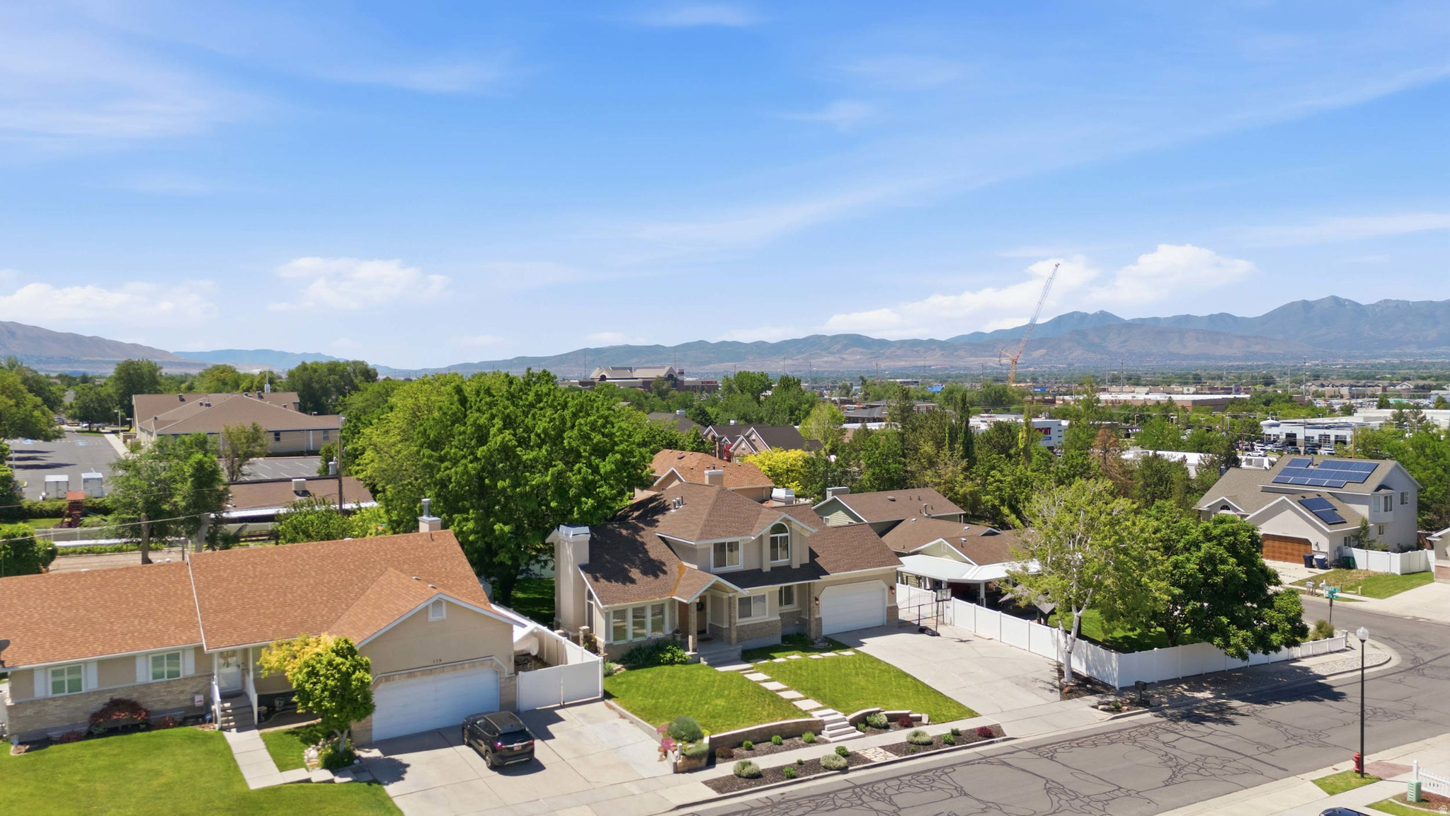 BISHOP ESTATES - Residential