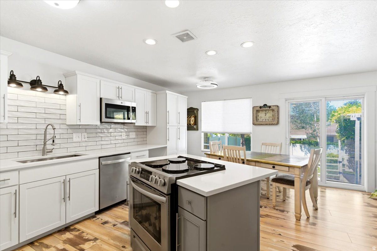 QUINN COURT - Residential