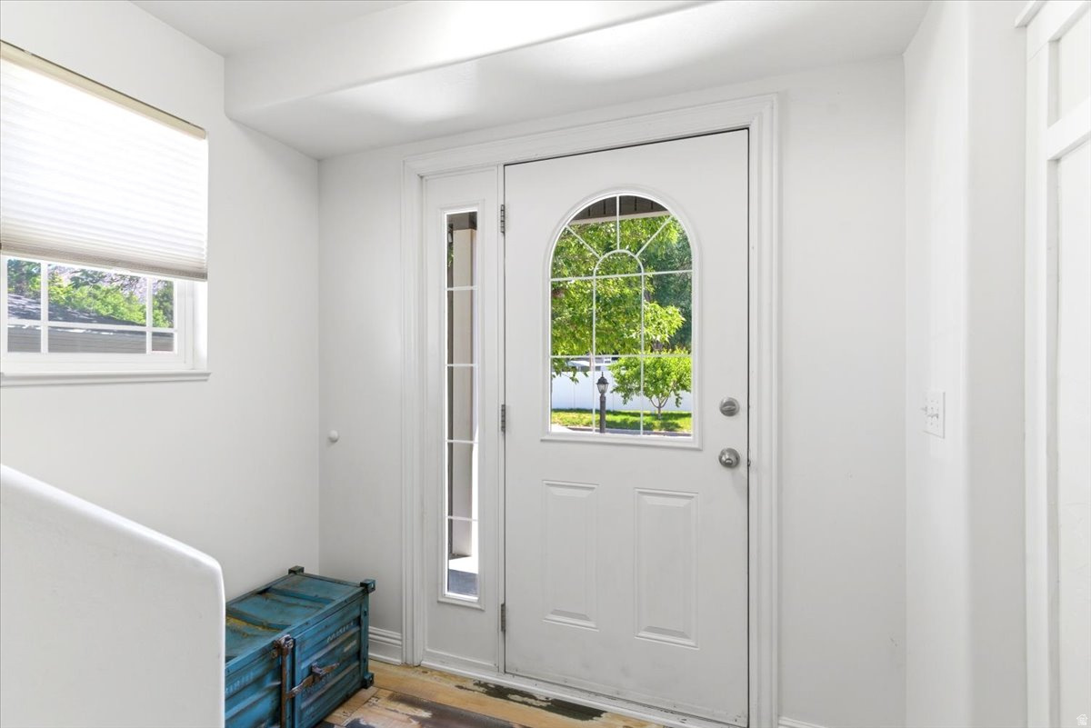 QUINN COURT - Residential