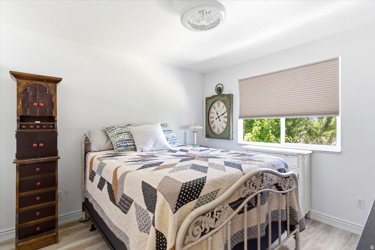 QUINN COURT - Residential