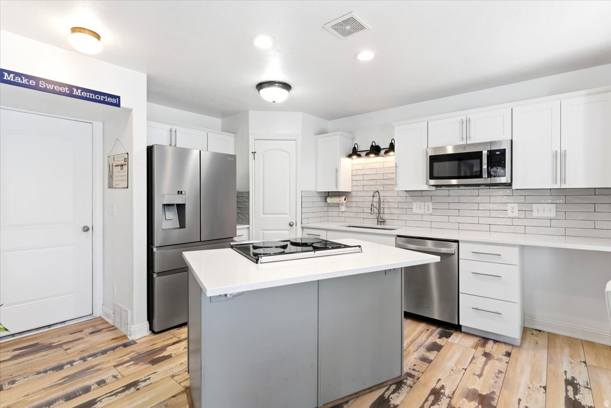 QUINN COURT - Residential