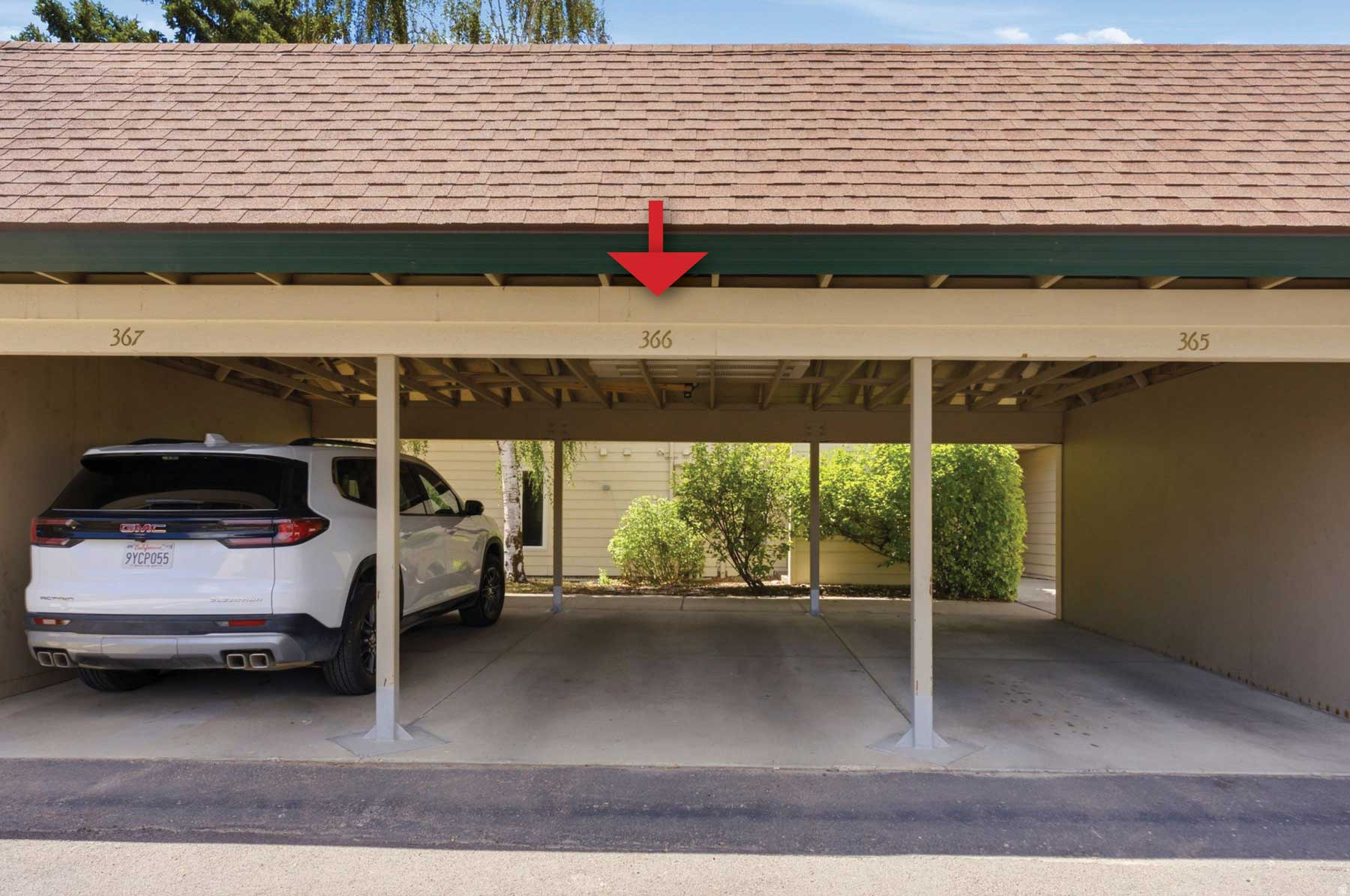 CLAIMJUMPER - Residential