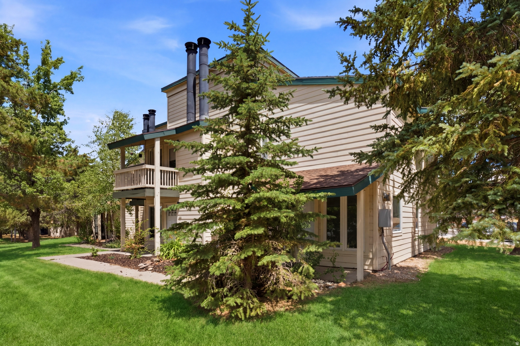 CLAIMJUMPER - Residential