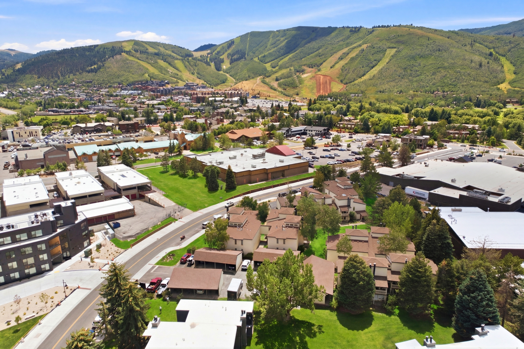 CLAIMJUMPER - Residential
