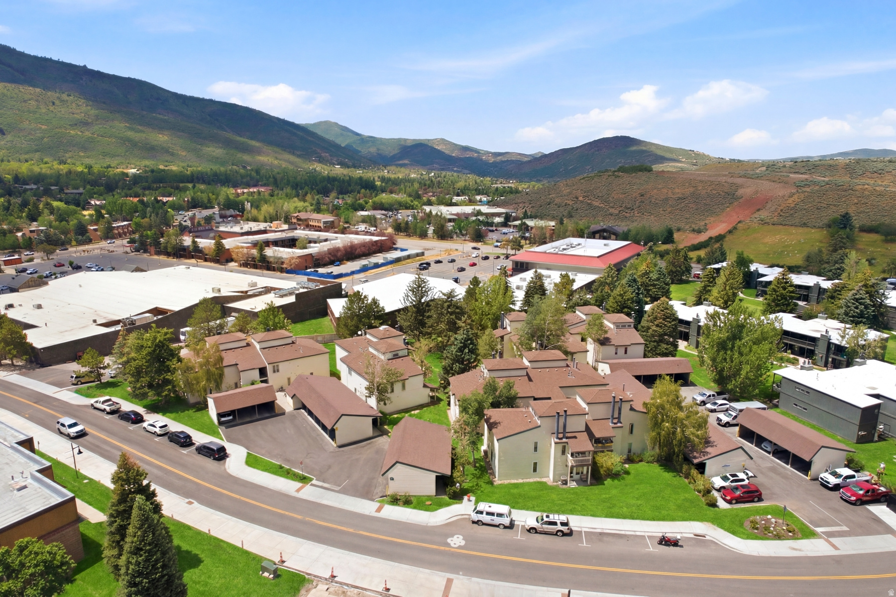 CLAIMJUMPER - Residential