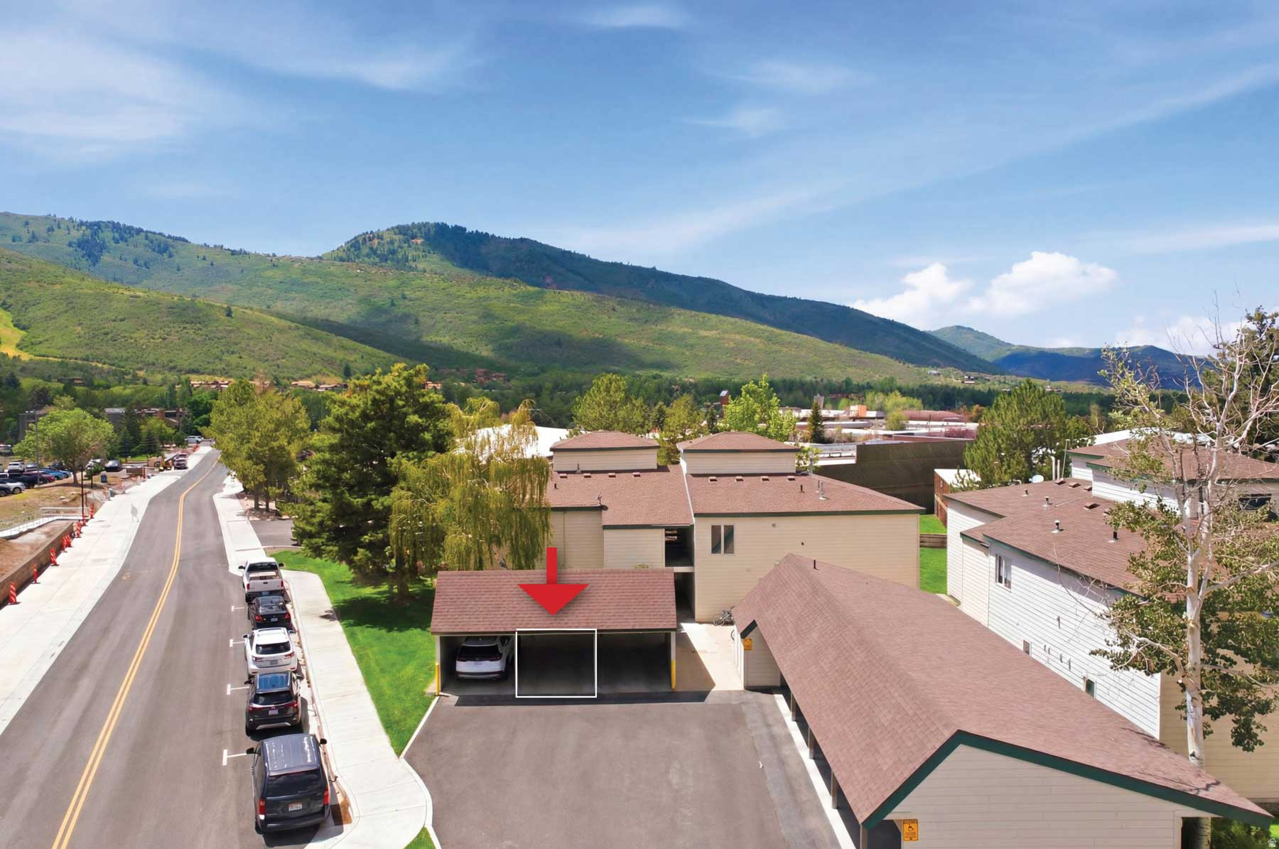 CLAIMJUMPER - Residential