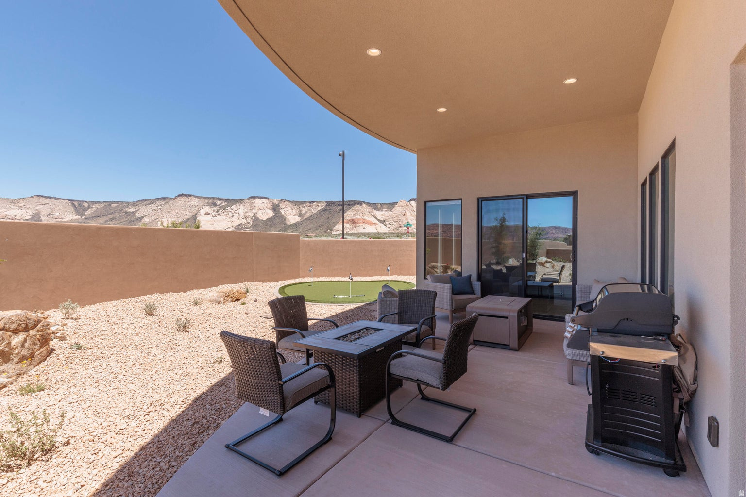 LEDGES OF ST GEORGE FAIRWAYS EAST 1 - Residential