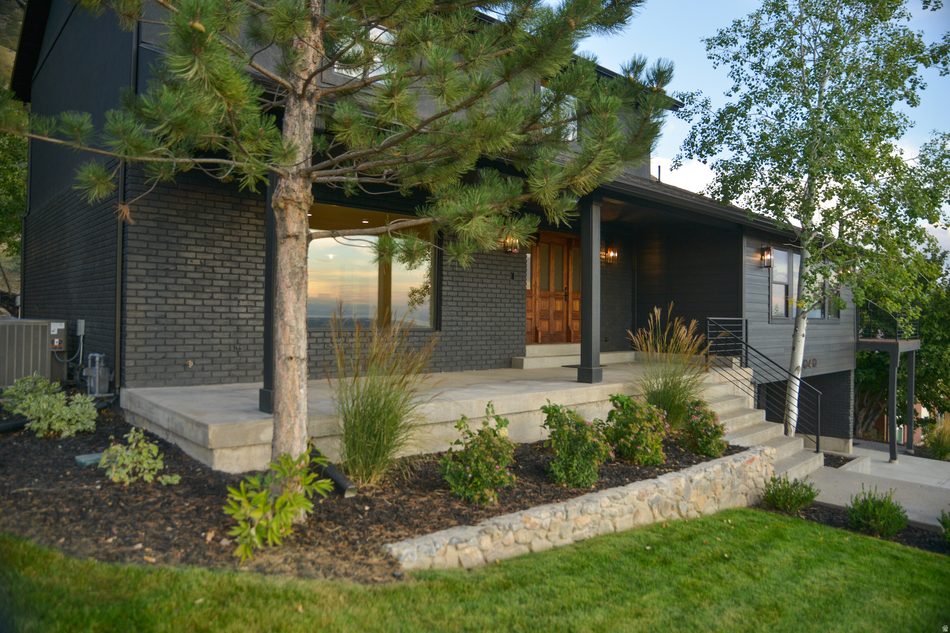 OAK CLIFF - Residential