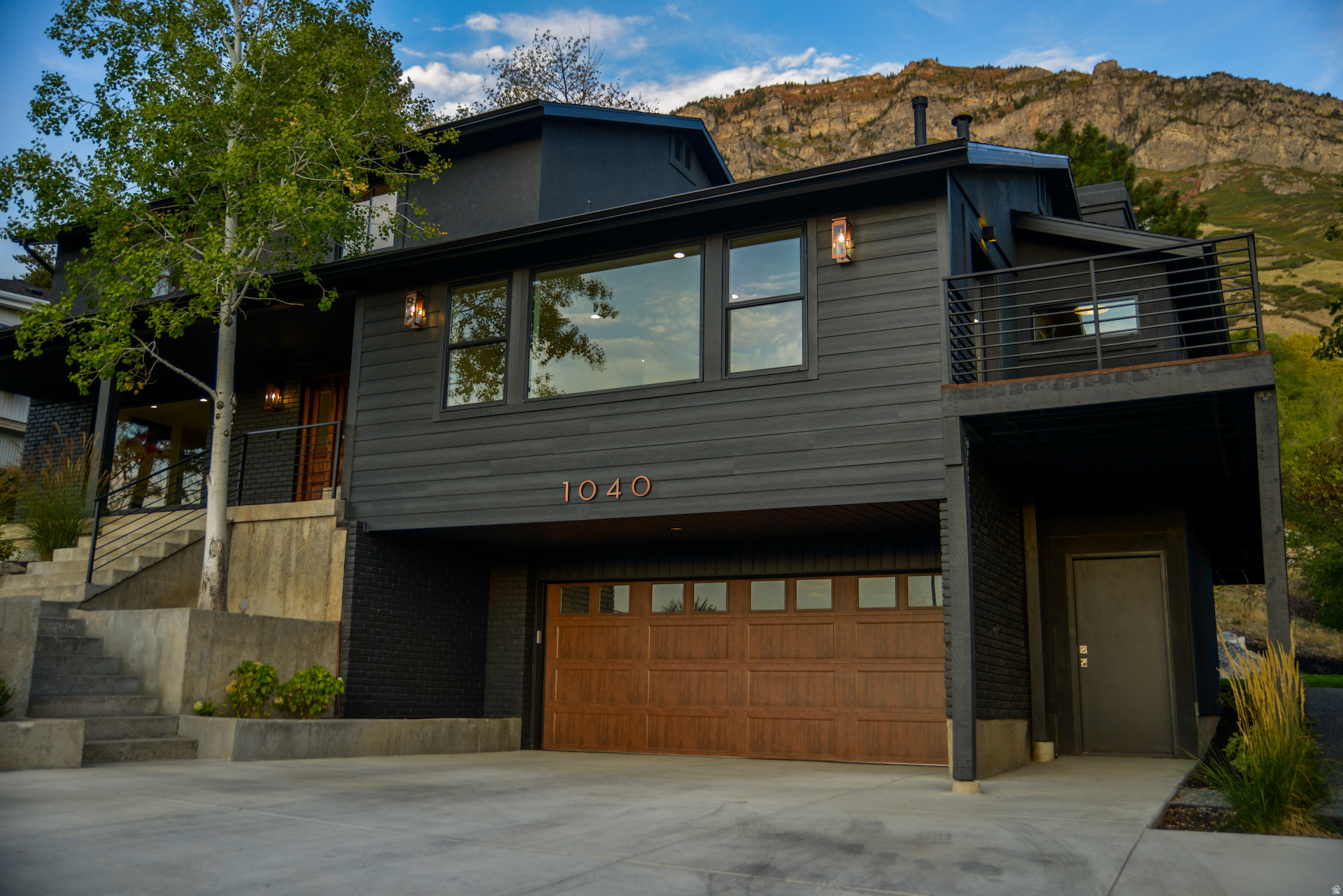 OAK CLIFF - Residential