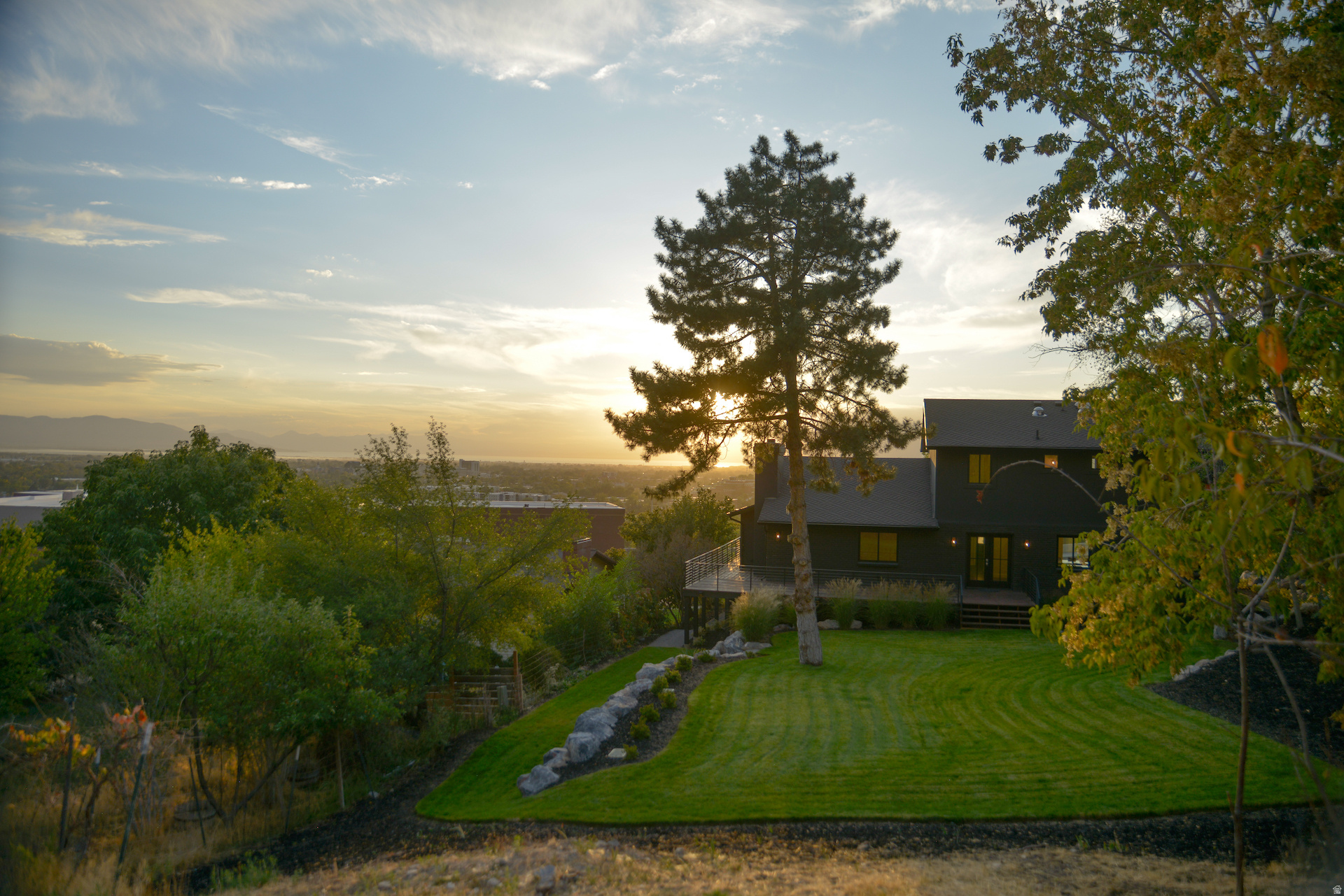 OAK CLIFF - Residential