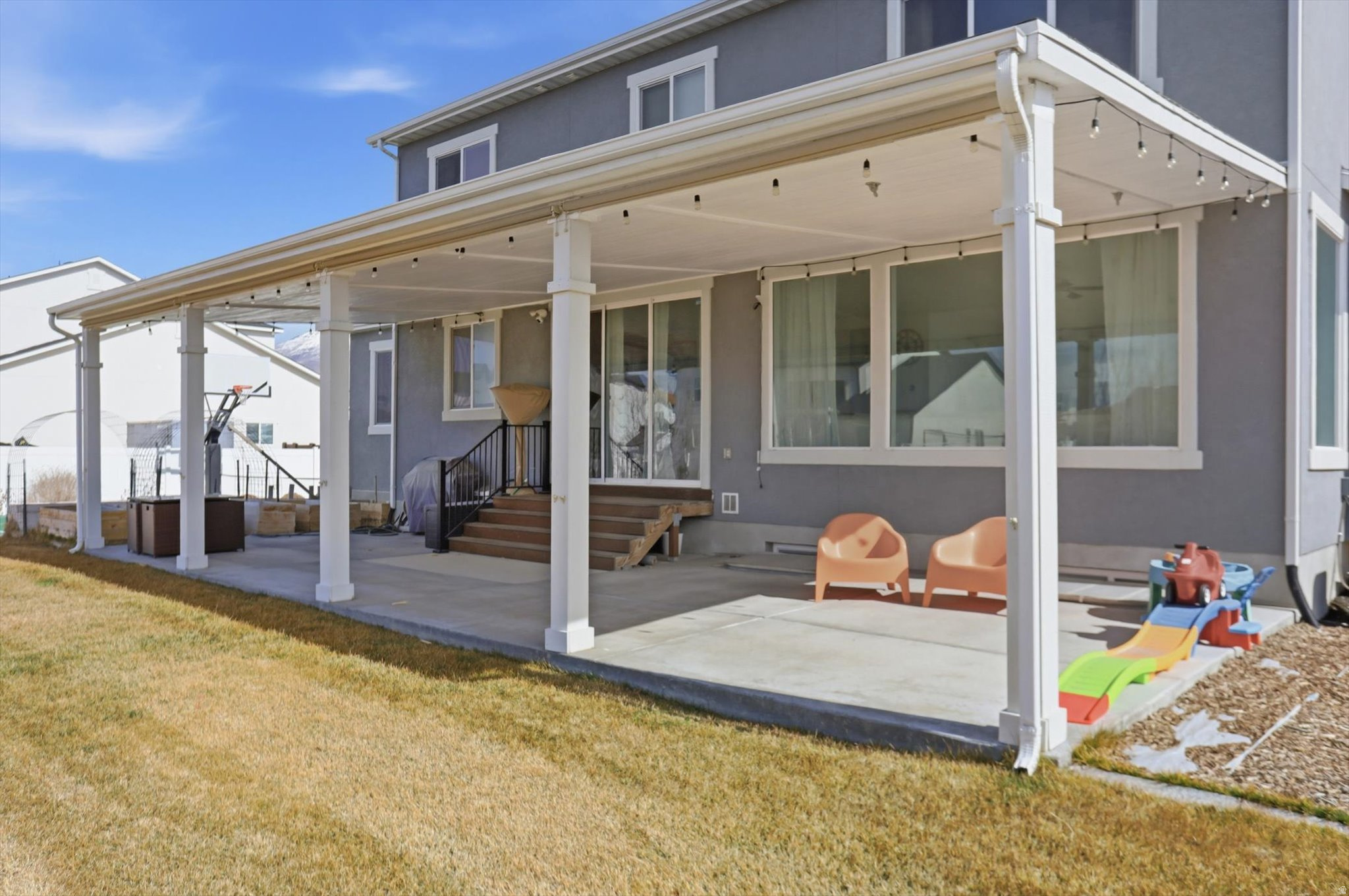 THE HAMPTONS - Residential