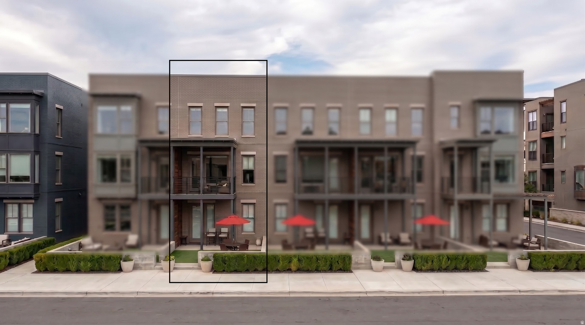 DAYBREAK - Residential