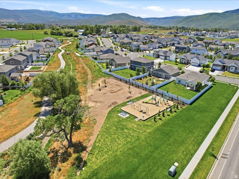 BROOKSIDE - Residential