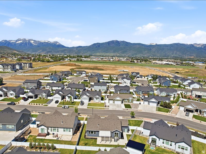 BROOKSIDE - Residential