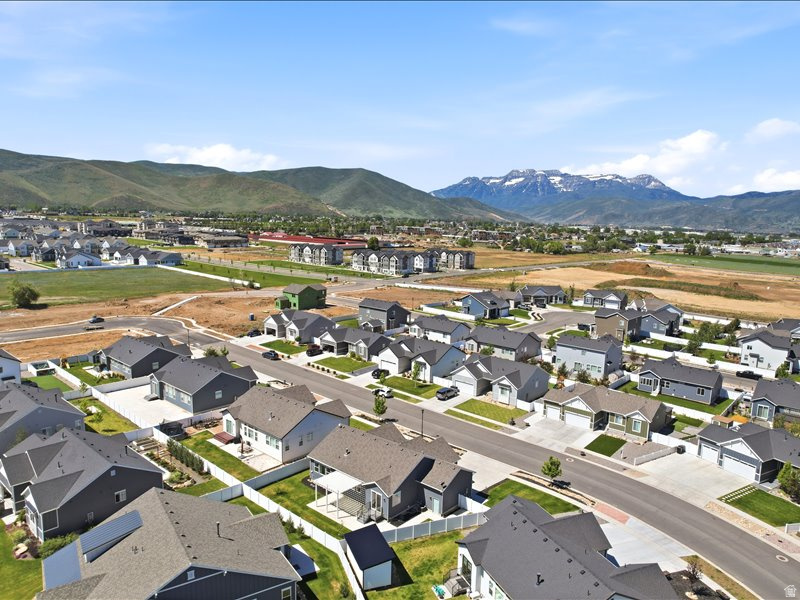 BROOKSIDE - Residential
