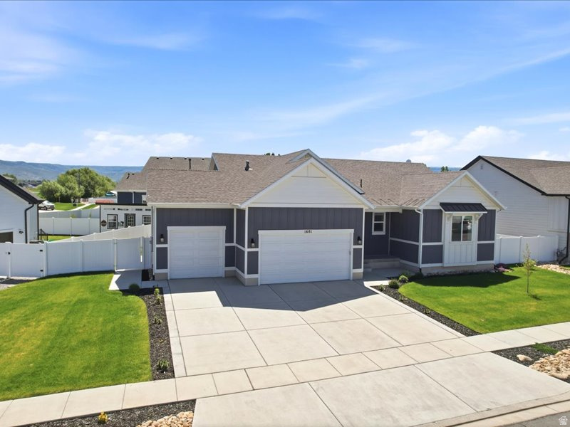 BROOKSIDE - Residential