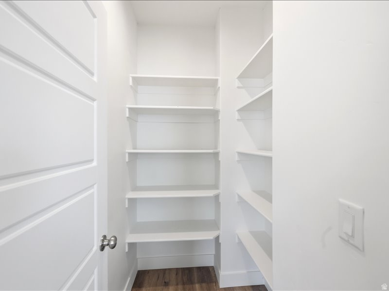 BROOKSIDE - Residential