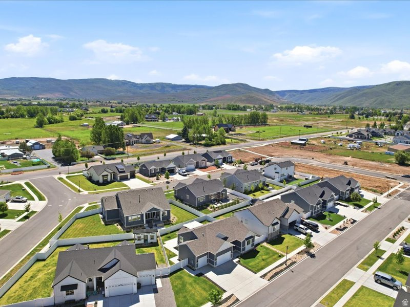 BROOKSIDE - Residential