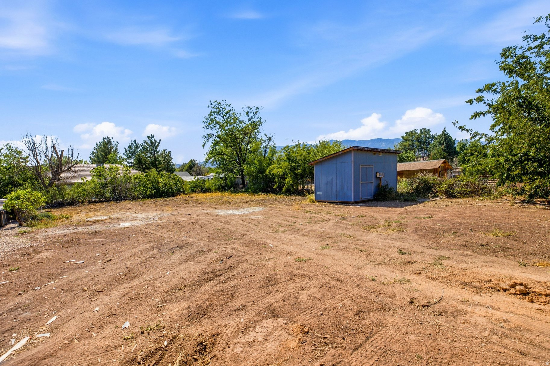 TOQUERVILLE TOWNSITE SRVY - Residential