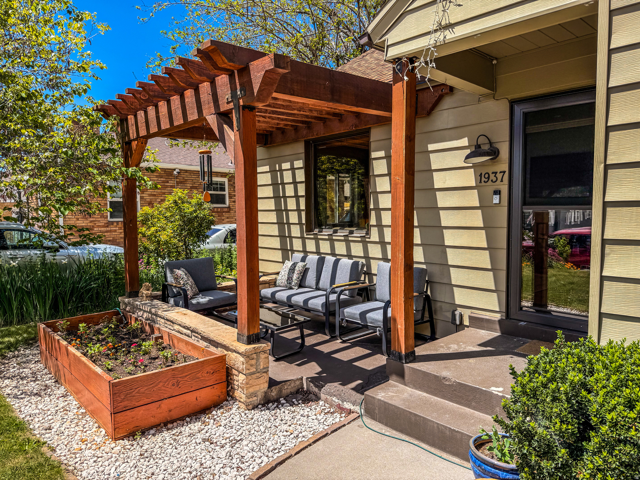 MOUNTAIN VIEW PARK - Residential