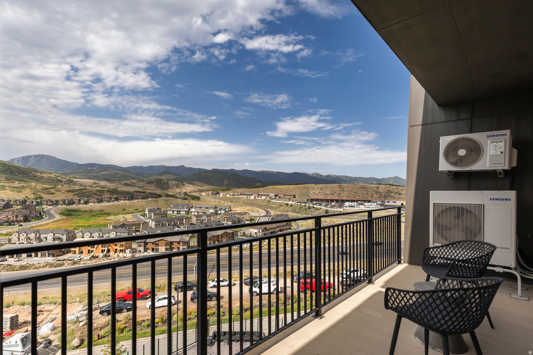 BLACK ROCK LUXURY CONDOS - Residential