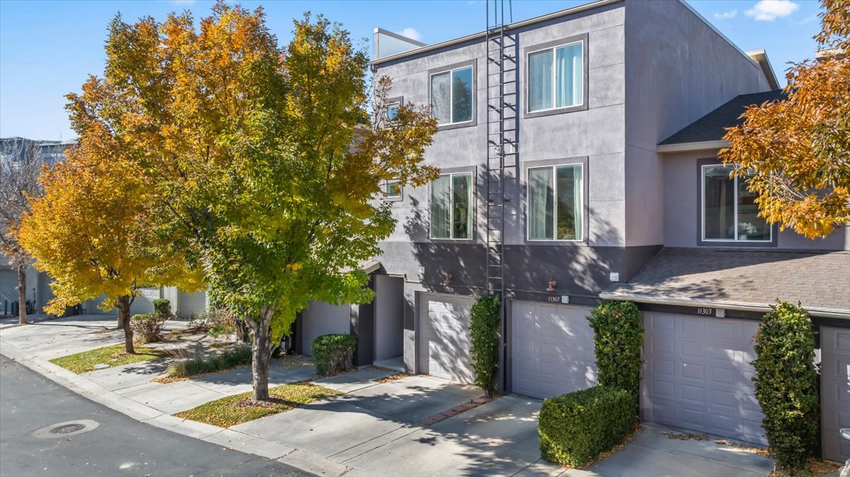 SUMMERLANE - Residential