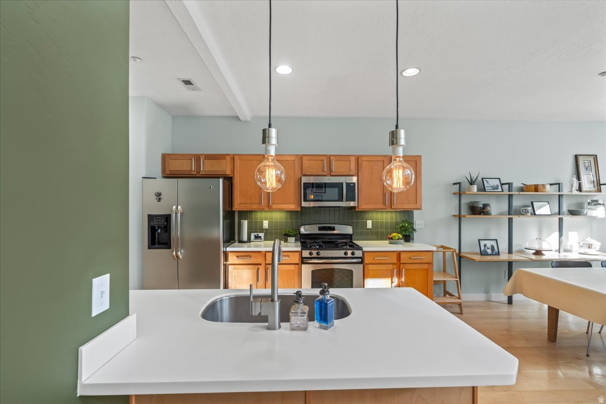 SUMMERLANE - Residential