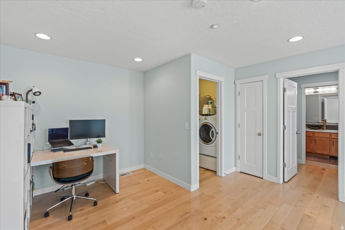 SUMMERLANE - Residential