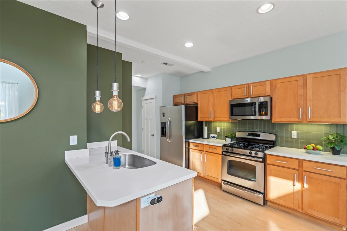 SUMMERLANE - Residential