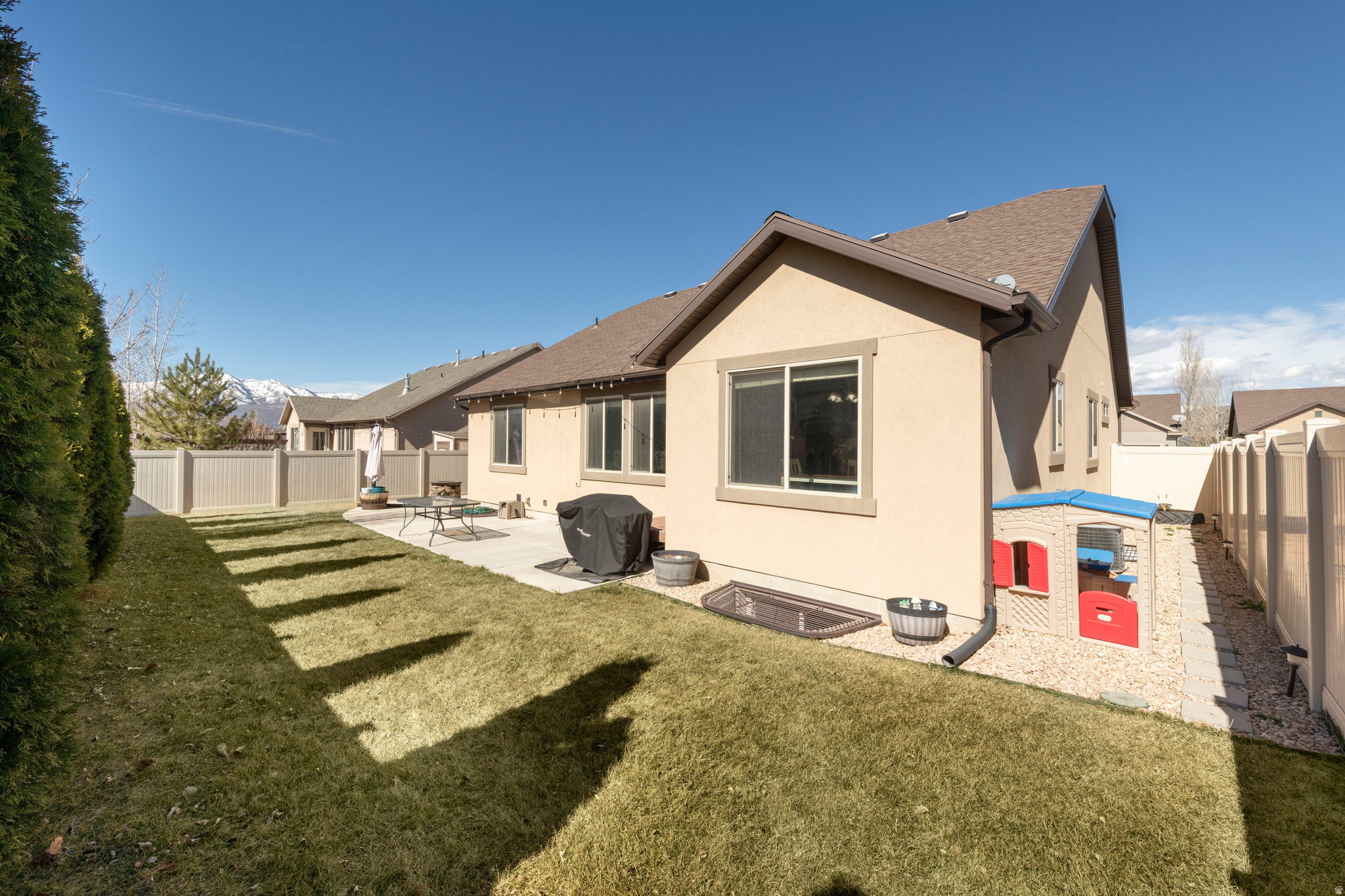 HARVEST FIELDS - Residential