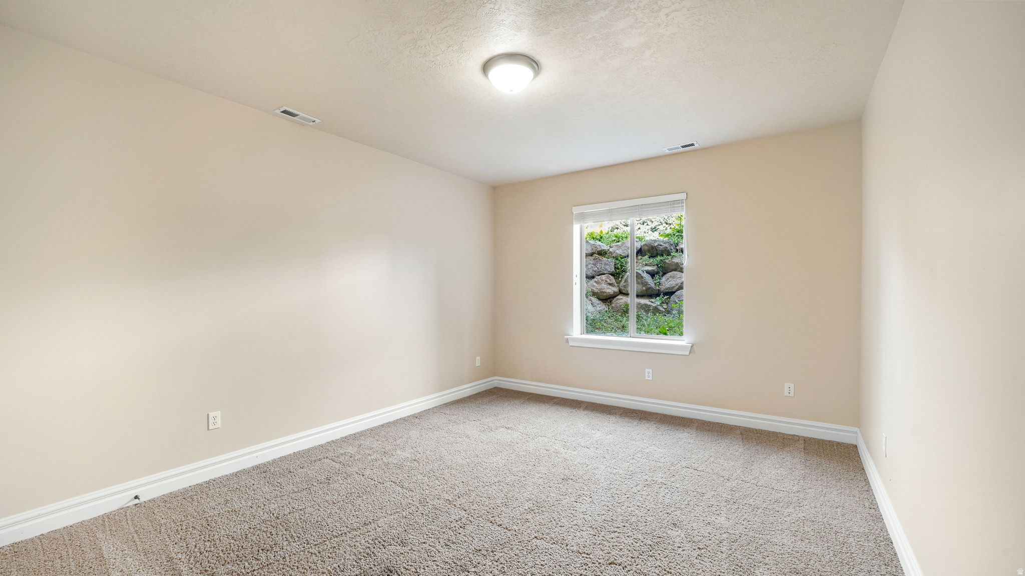 HUNTERS GROVE - Residential