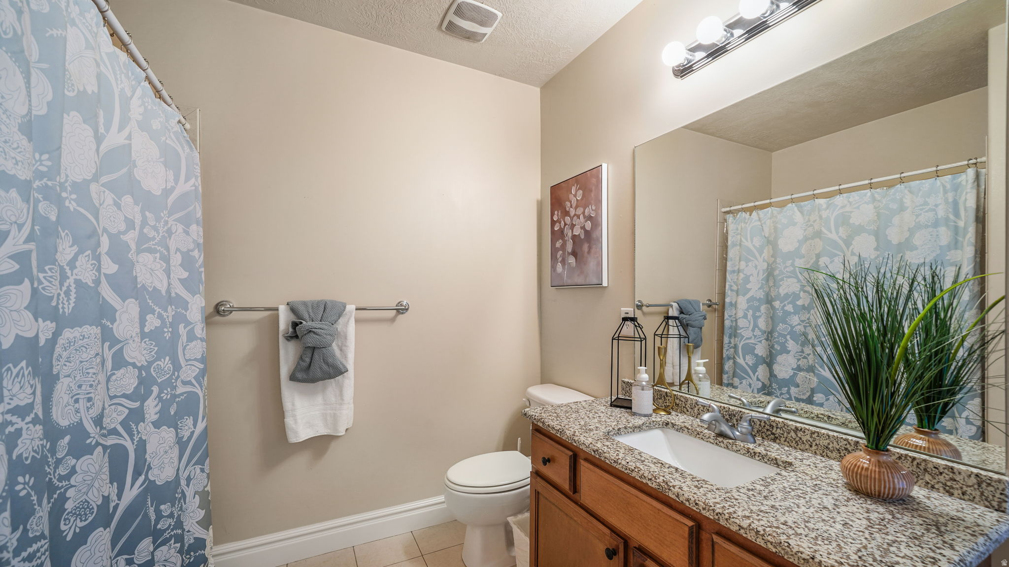 HUNTERS GROVE - Residential