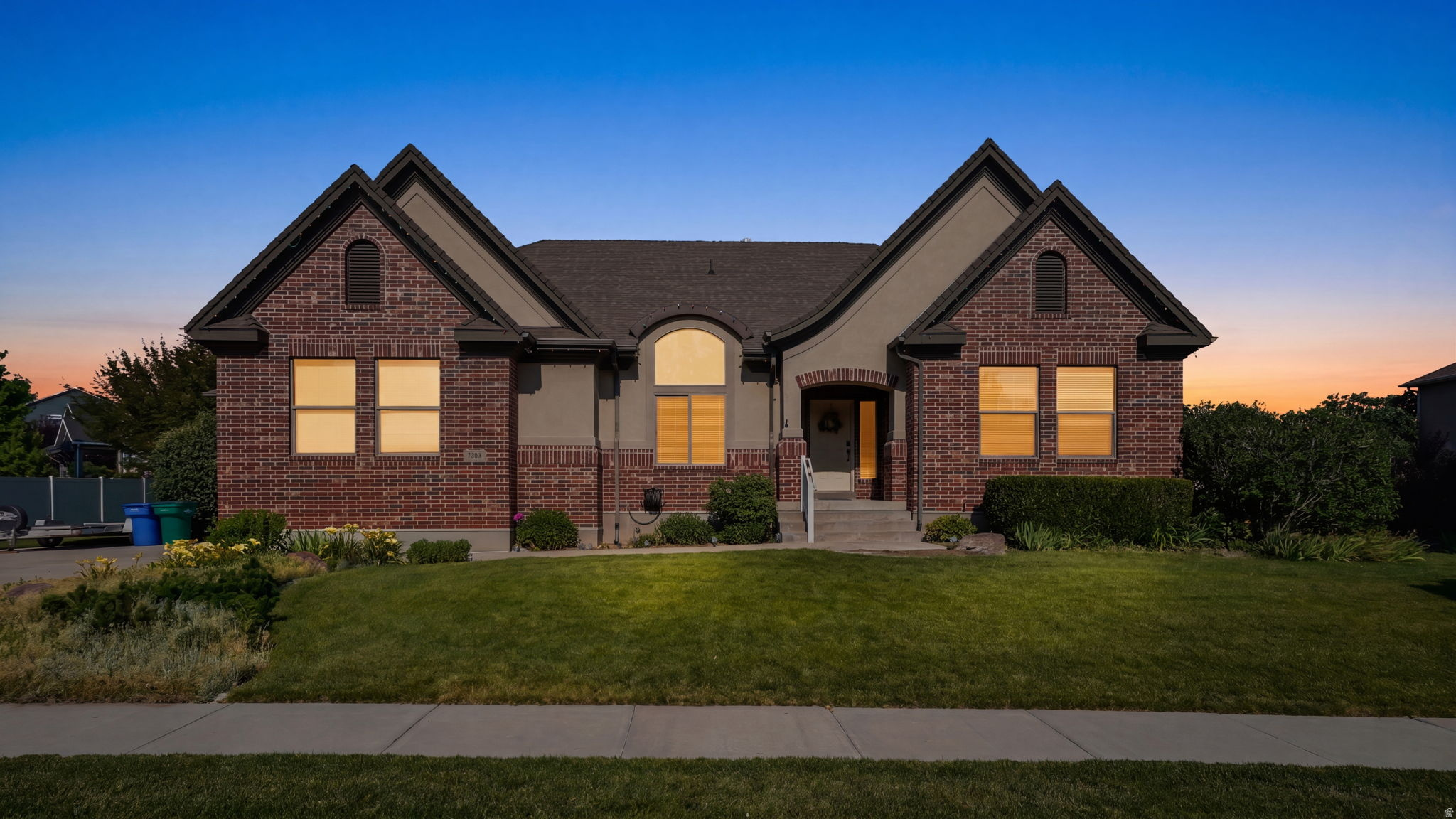 HUNTERS GROVE - Residential