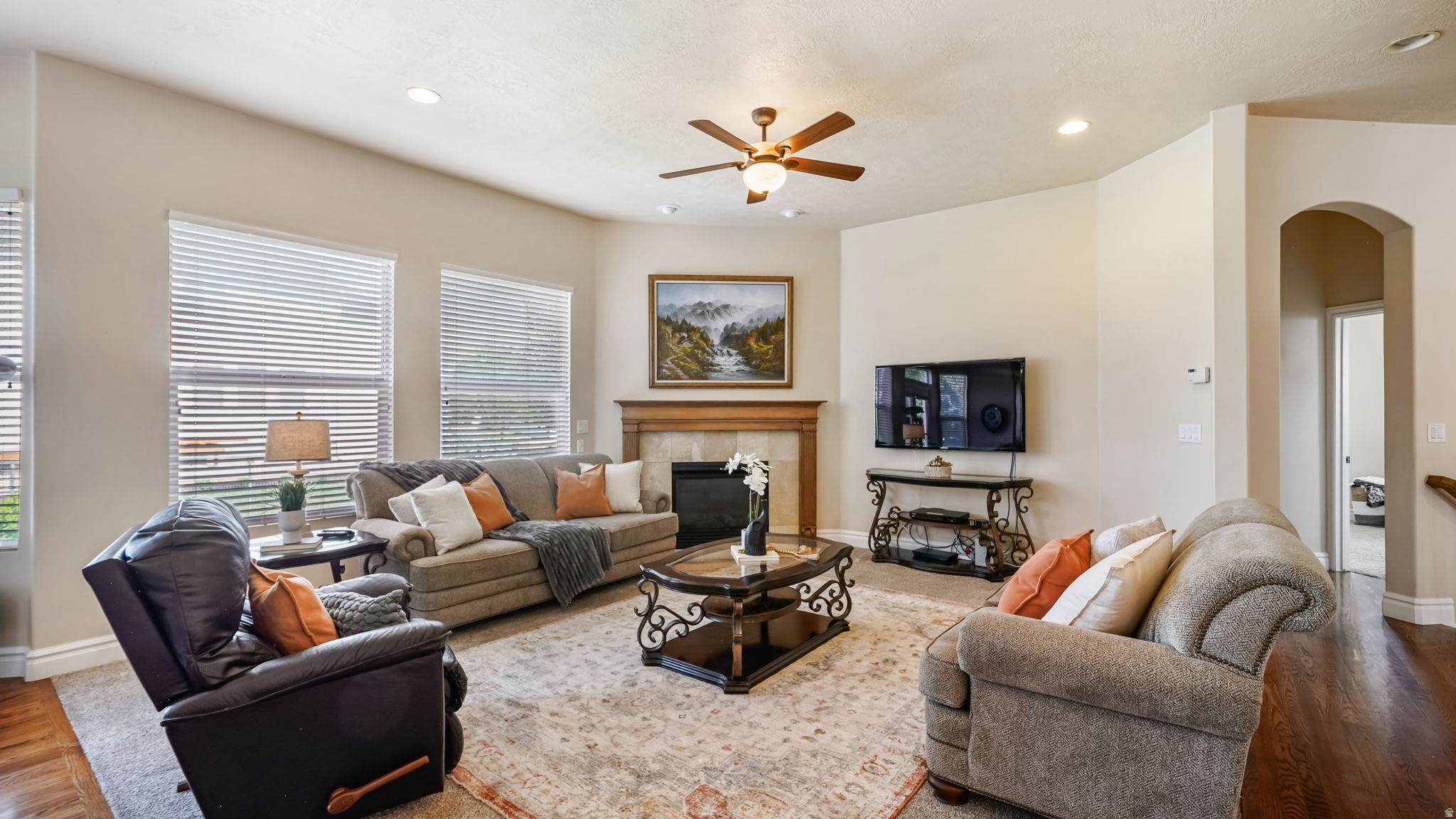 HUNTERS GROVE - Residential