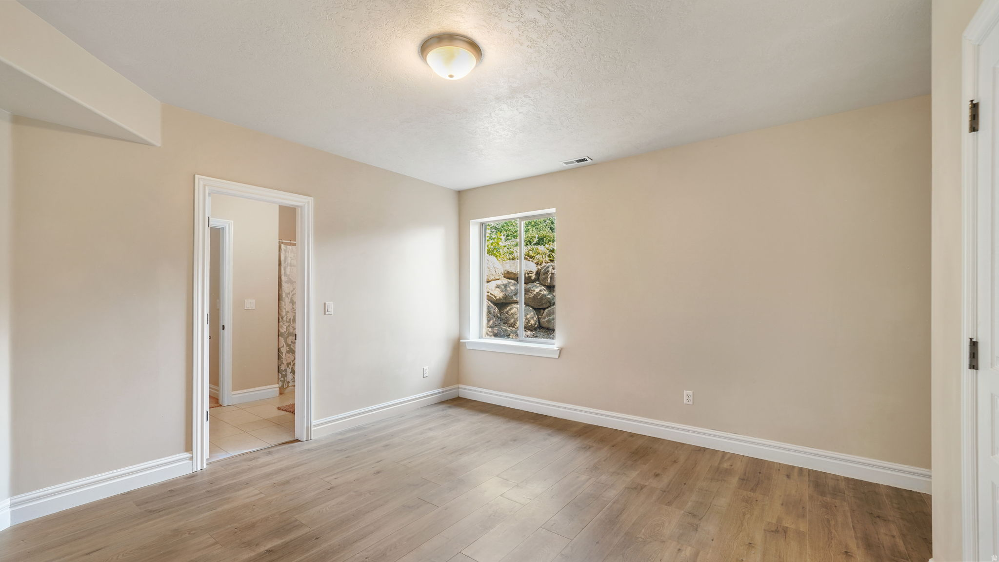 HUNTERS GROVE - Residential