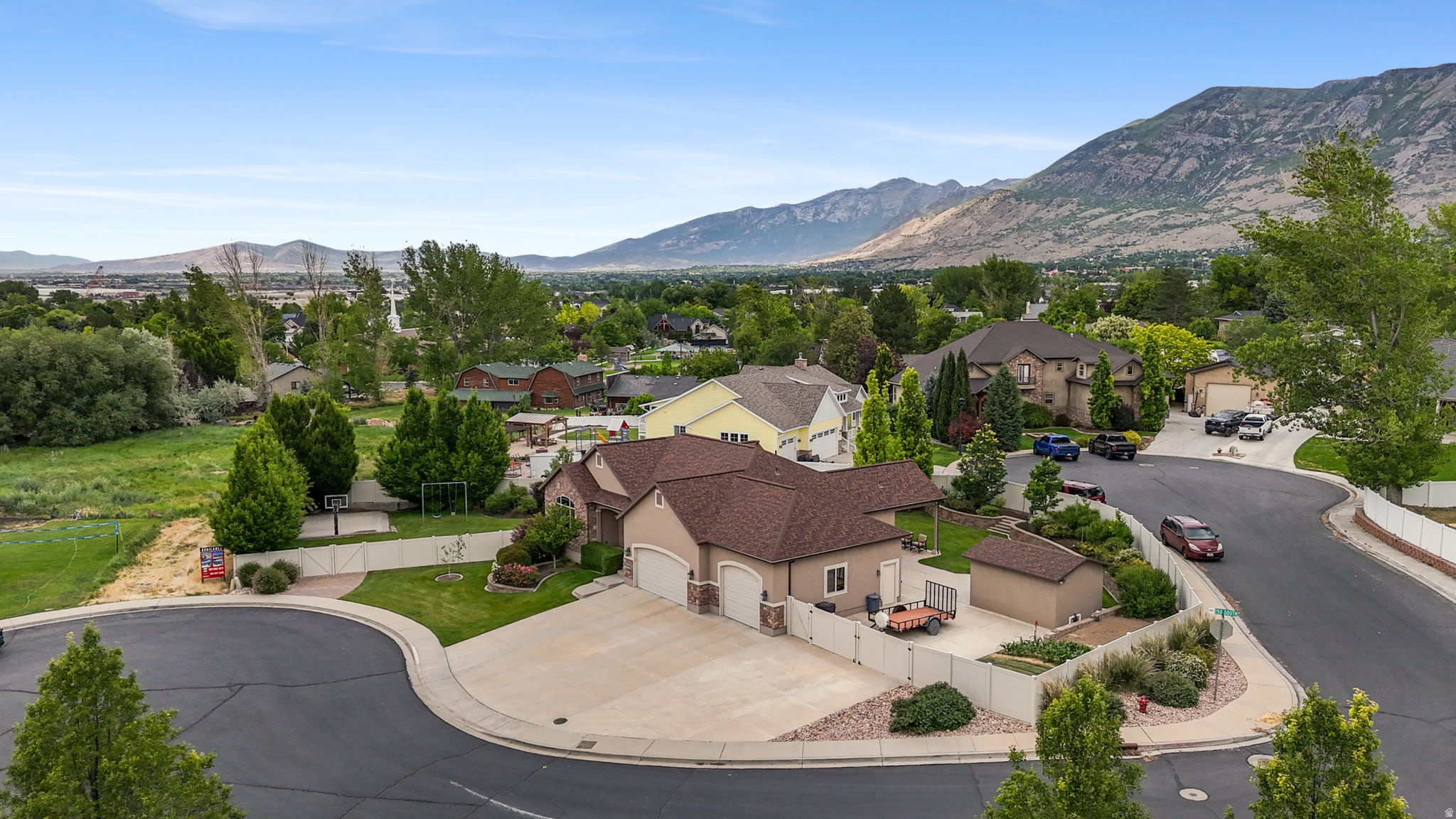LINDON MEADOWS - Residential
