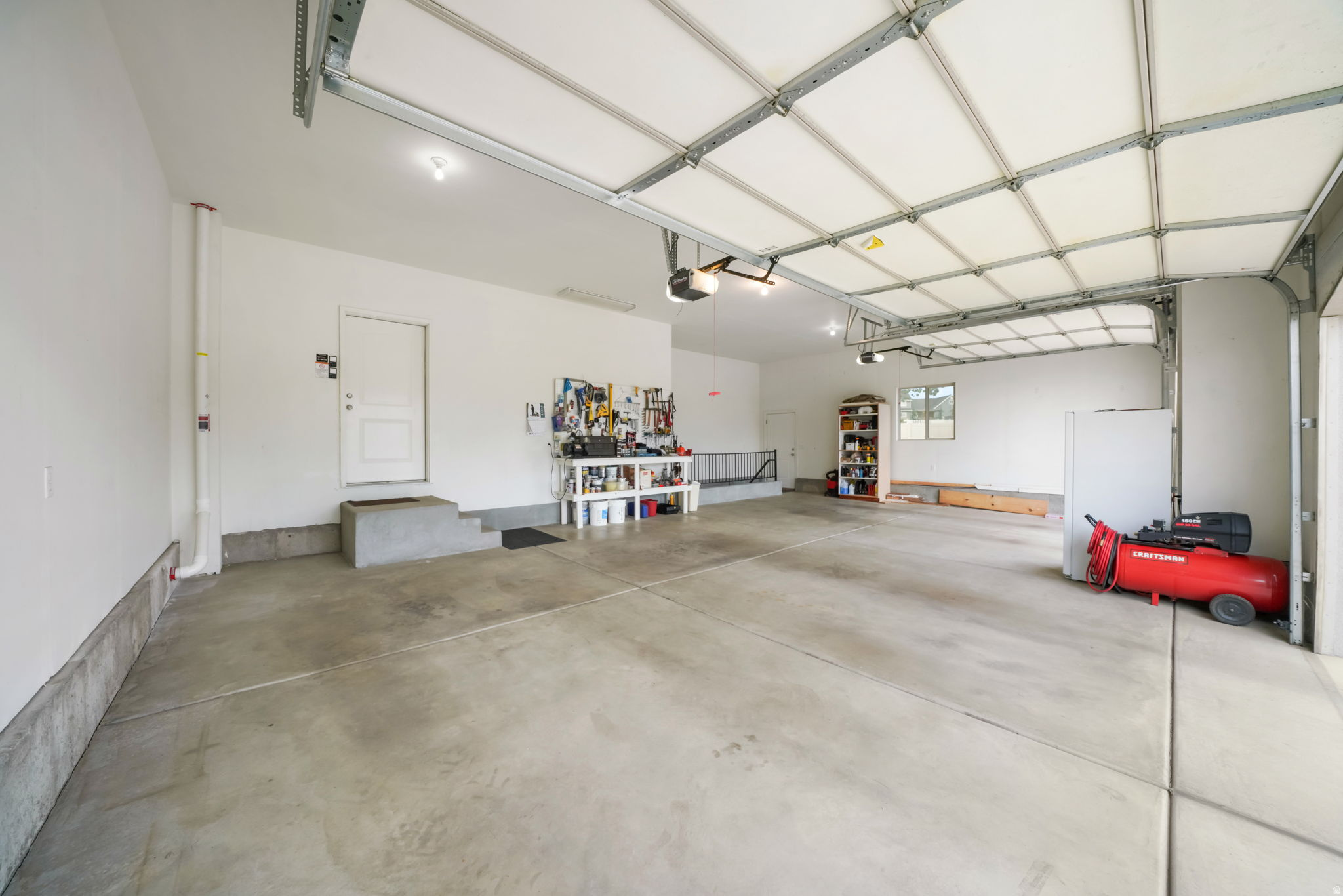 LINDON MEADOWS - Residential