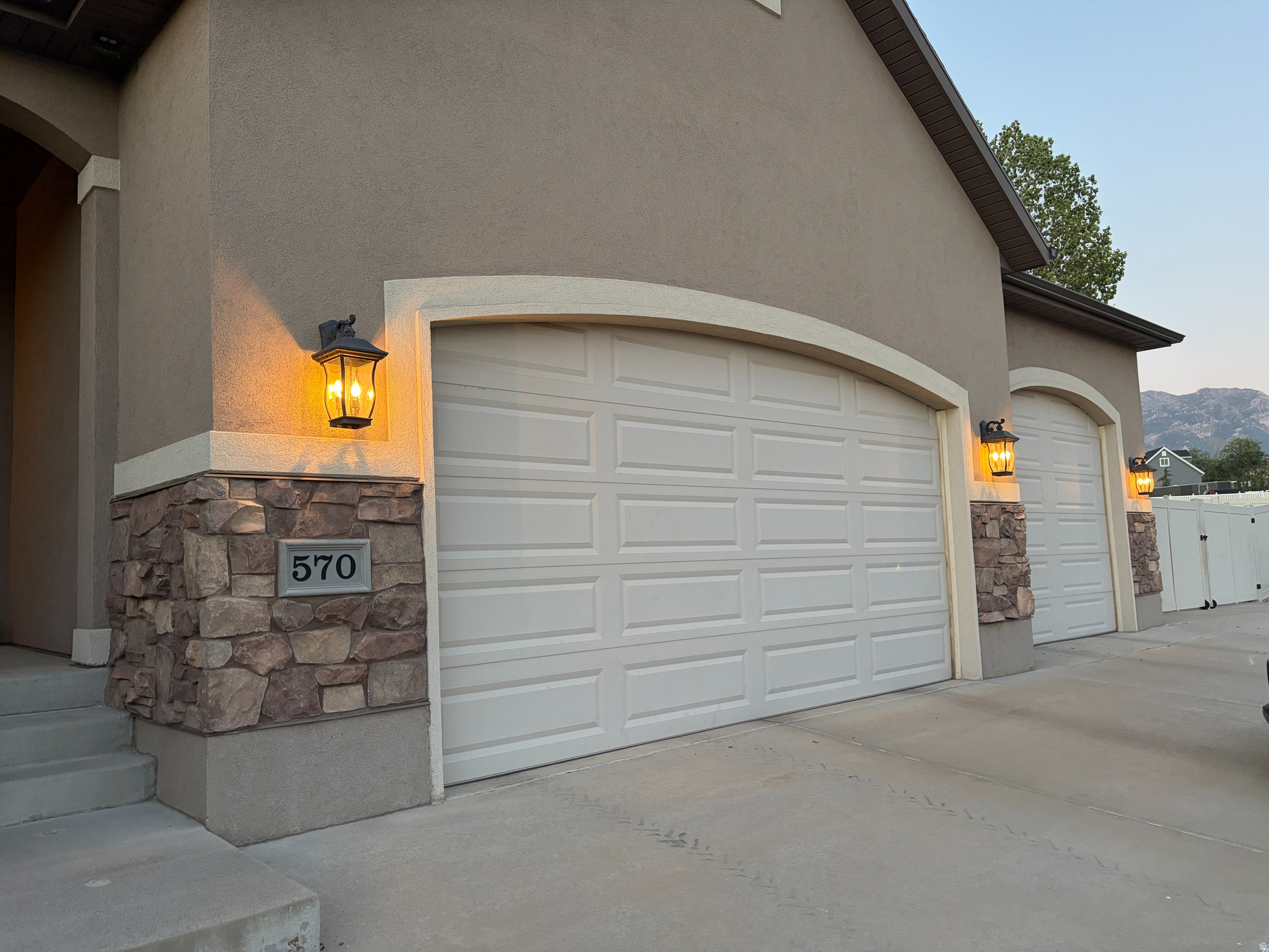 LINDON MEADOWS - Residential