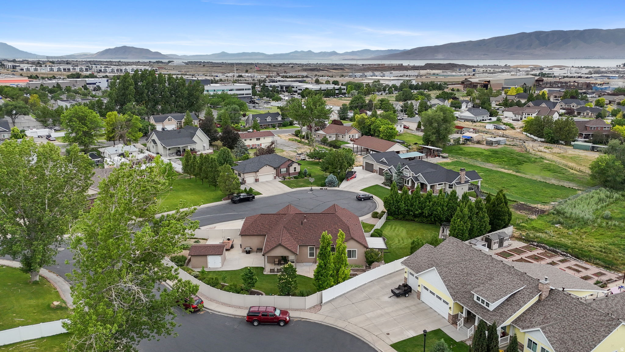 LINDON MEADOWS - Residential