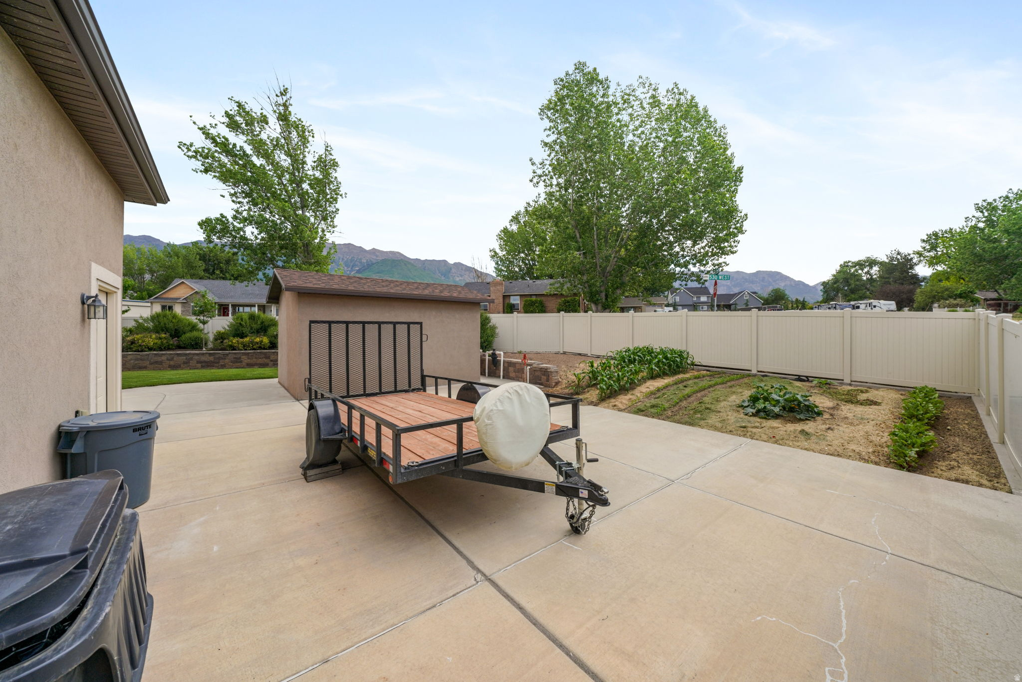 LINDON MEADOWS - Residential
