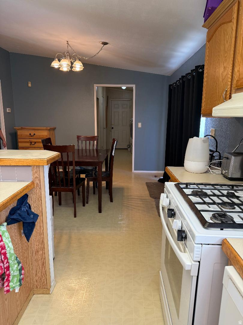 WESTERN ESTATES - Residential