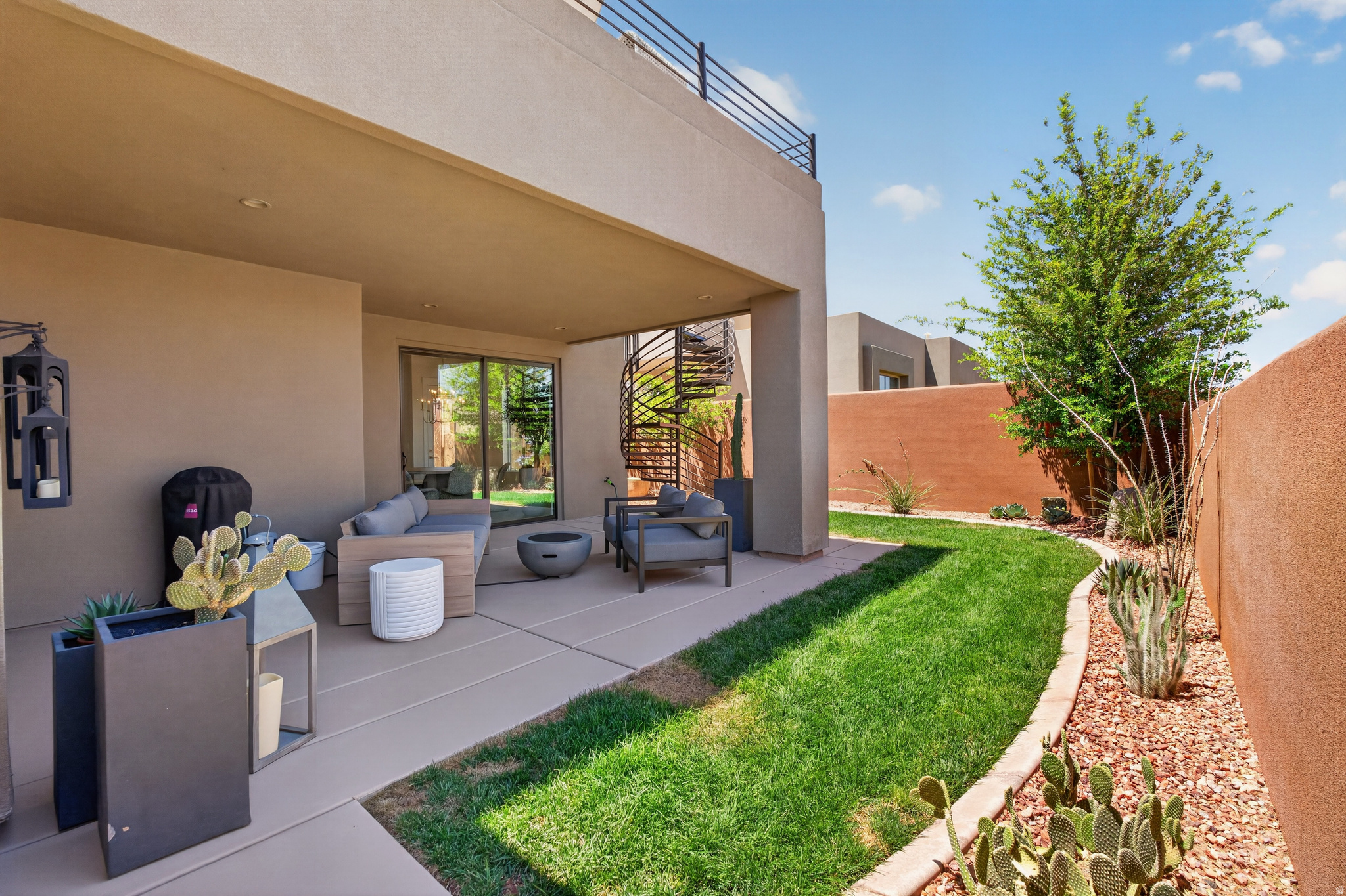 DUNES AT SAND HOLLOW - Residential