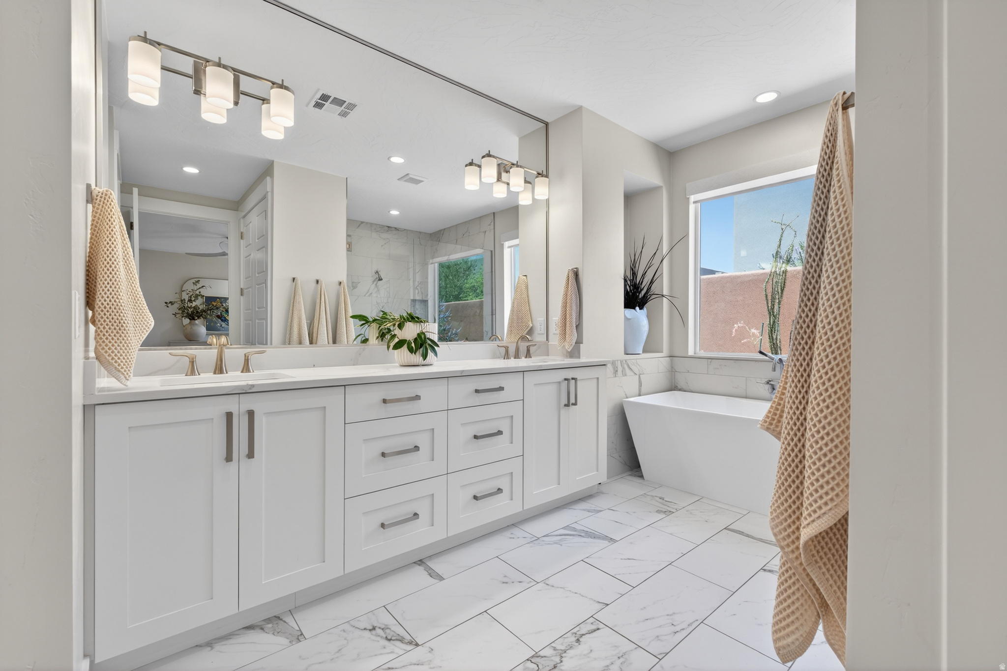 DUNES AT SAND HOLLOW - Residential