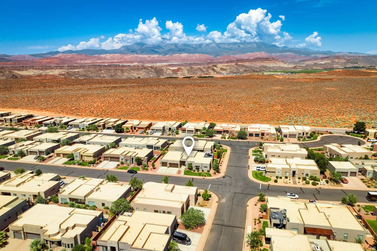 DUNES AT SAND HOLLOW - Residential