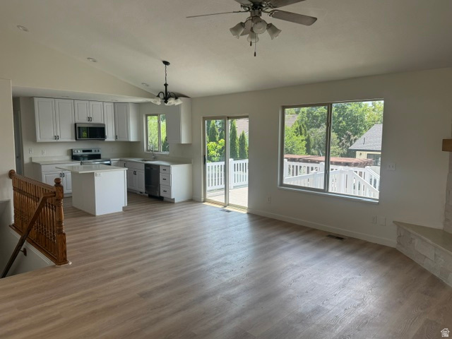 SPRING HOLLOW 49 - Residential