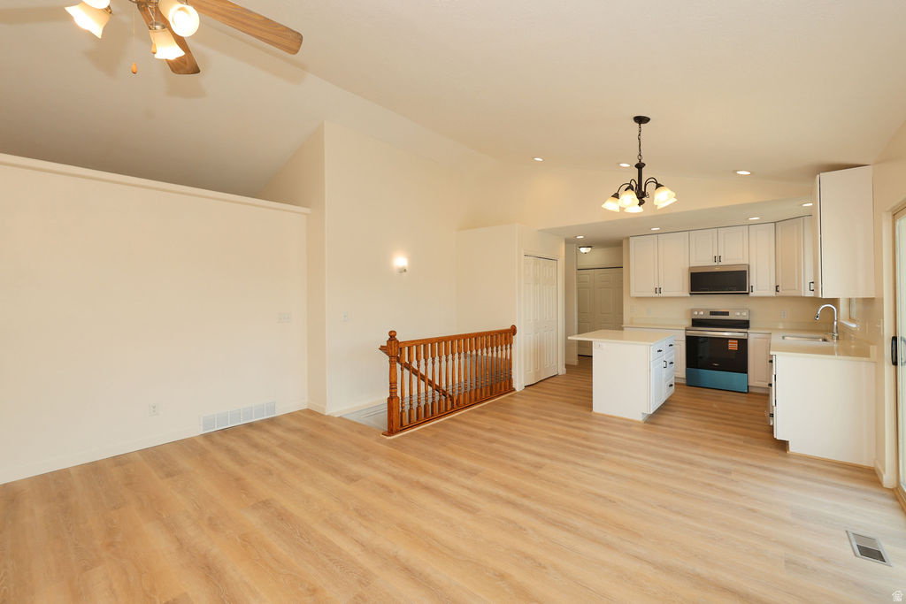 SPRING HOLLOW 49 - Residential