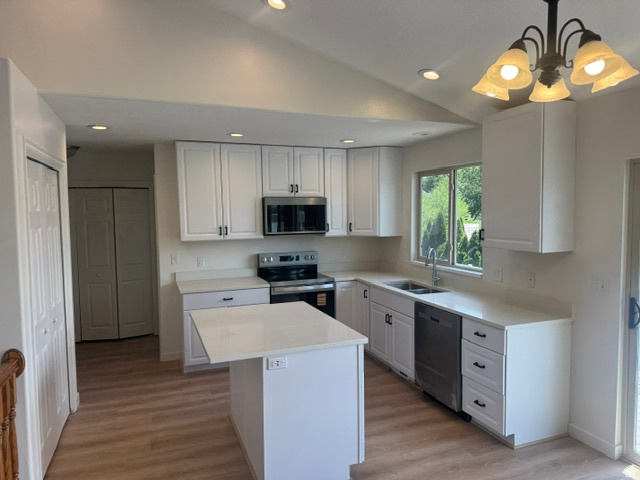 SPRING HOLLOW 49 - Residential